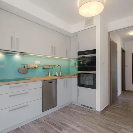 Lägenhet Marina Apartman By Bltn Balatonszárszó