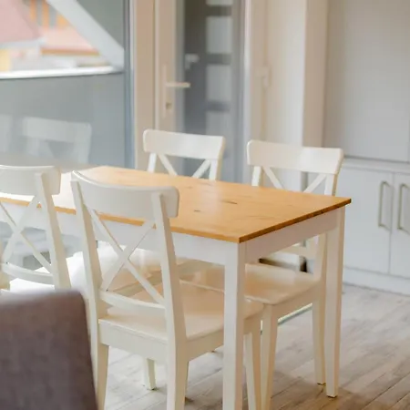 Lägenhet Marina Apartman By Bltn